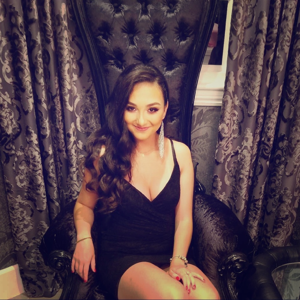 Meet your Posher, Isabela